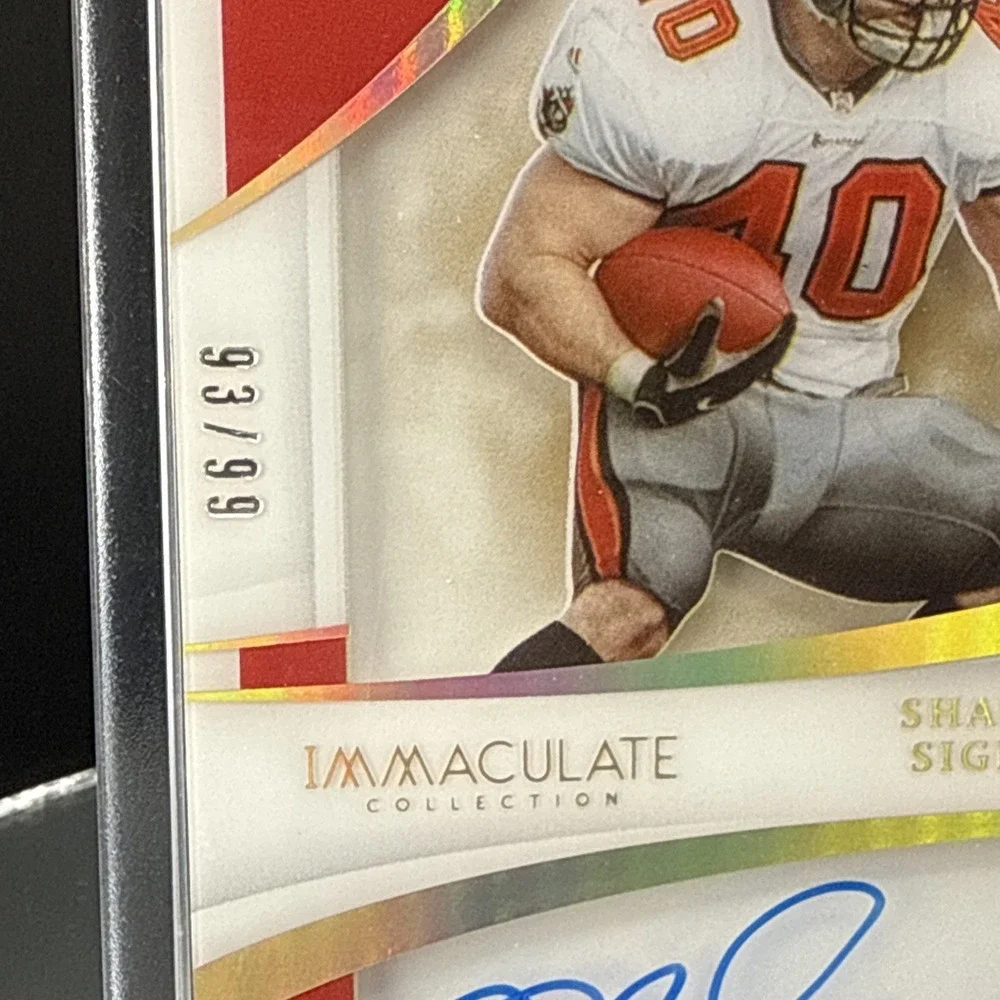 Mike Alstott 2021 Immaculate #ISS-MA Auto /99 Tampa Bay Bucs Shadowbox Signature